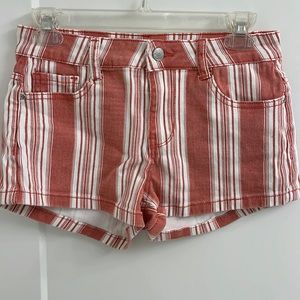 Hot Kiss Shorts Size 7